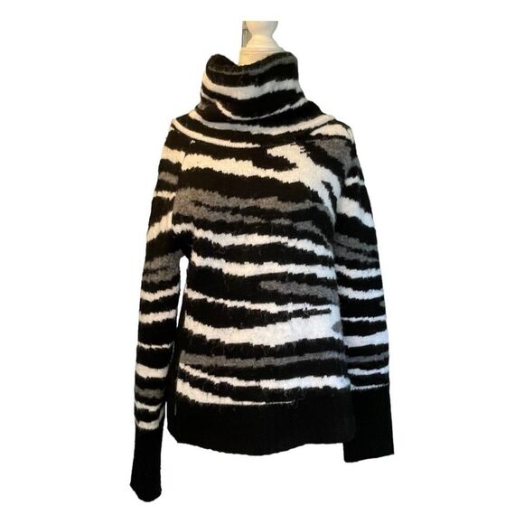 RD Style Evereve Zebra Print Cowl Neck Turtleneck Sweaters Black White Knit Long - Picture 1 of 8